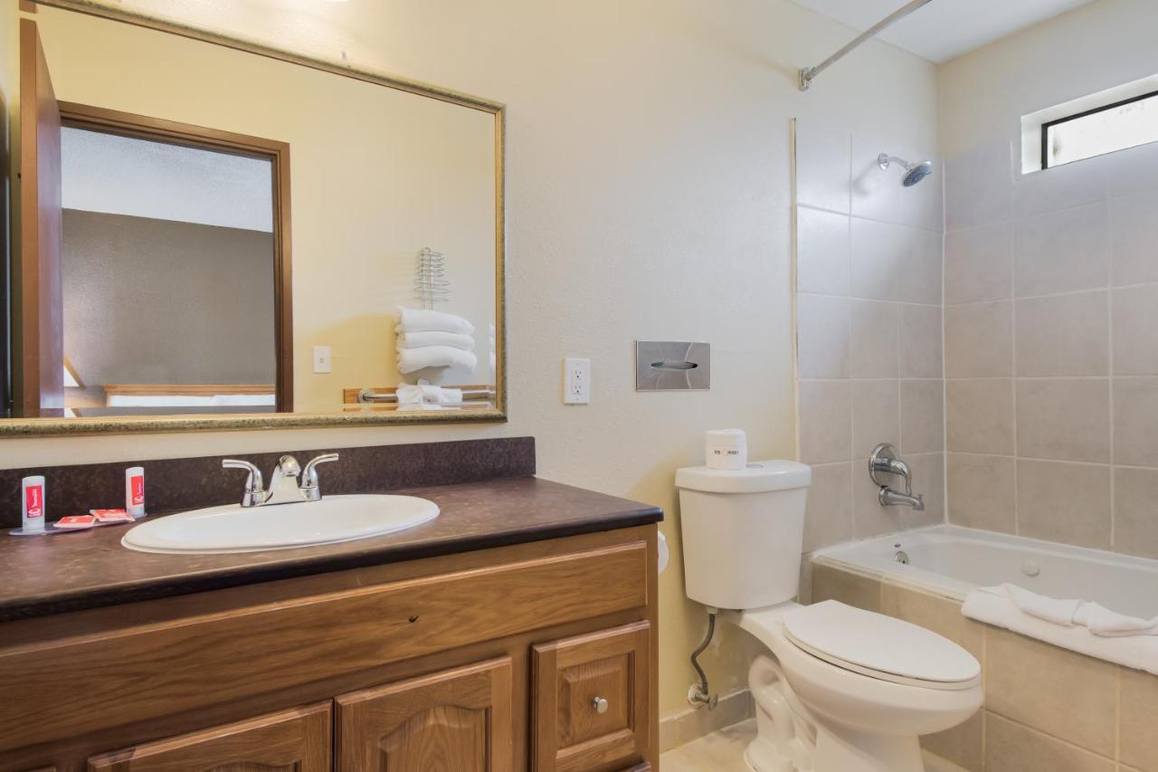 Econo Lodge Inn & Suites Hoquiam Zewnętrze zdjęcie